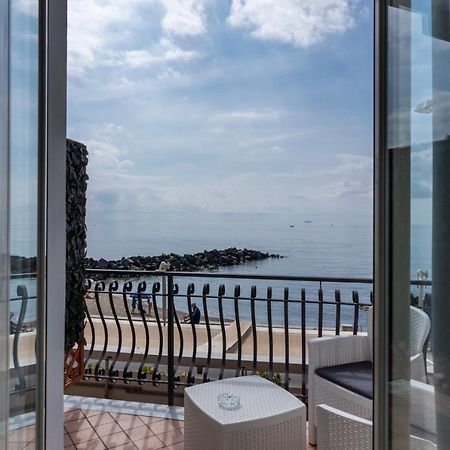 Teddu B&B Giardini Naxos Eksteriør bilde